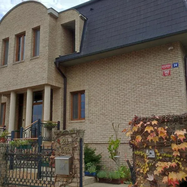 Villa Homestay Nad Helmrovkou, hotel en Praga