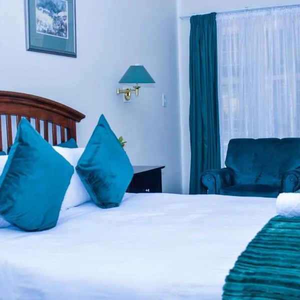 Royal Highness Lux Guesthouse, hotel v destinaci Carletonville