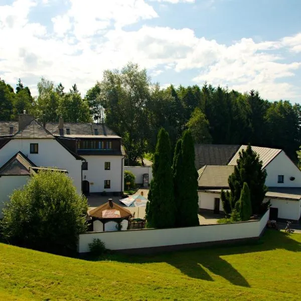 Hotel a Hostinec Tálský mlýn, hotel in Žďár nad Sázavou