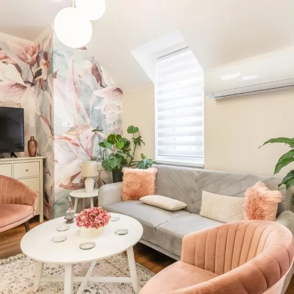 Monarchia Apartman Pearl, hotel din Mosonmagyaróvár