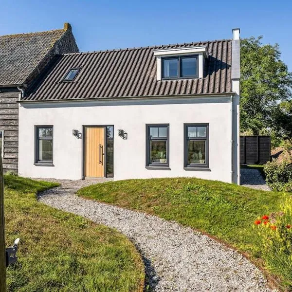Coastal Cottages huisje Bries, Hotel in Ouddorp
