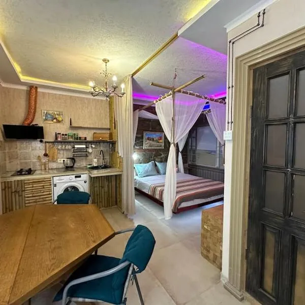 City Center Beach side Hut, hotel in Tbilisi