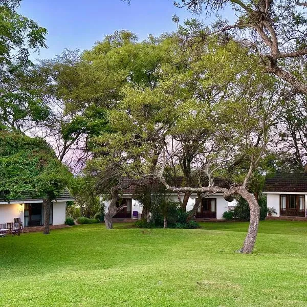 The Musketeers Lodge, hotel v destinaci Bulawayo