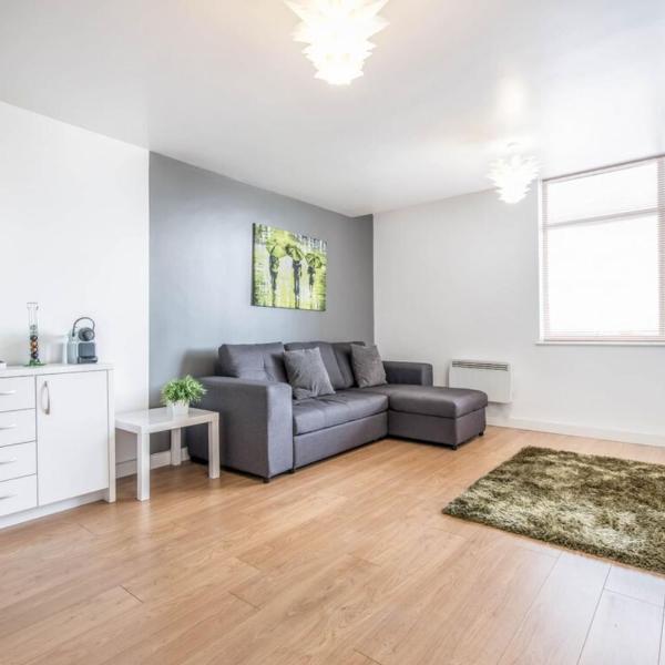 Modern & Central 1KB Apt Salford Quays