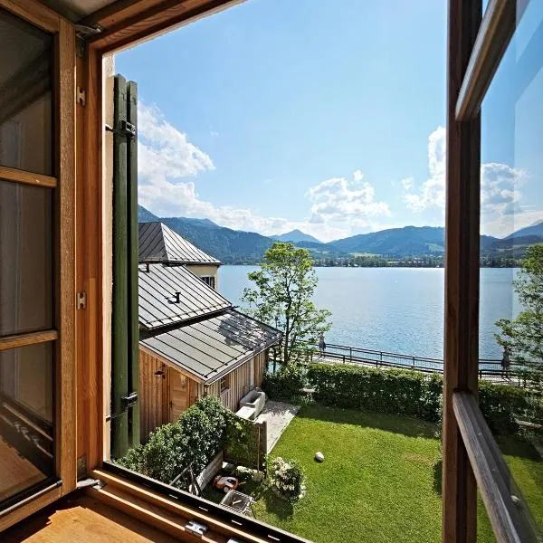Lake & Mountain View Villa Tegernsee - free Zirben Sauna, 4 Rooms for Family & Friends, hotel in Tegernsee