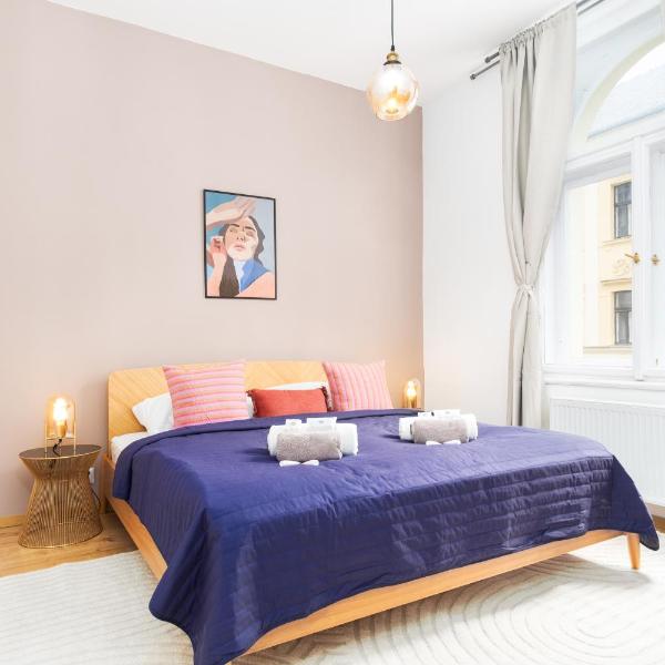 Prague Days - Eclectic Apartment in Trendy Area, Prague