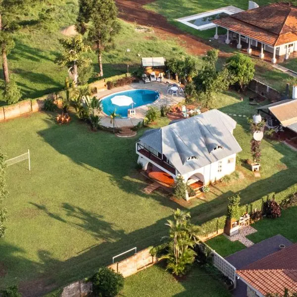" Casa quinta "San Bernardo" Con Pileta y amplio jardín, khách sạn ở Posadas