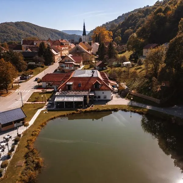 Kozjanski dvor, hotel v destinaci Podčetrtek