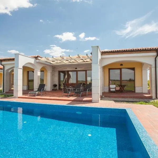 Lighthouse Golf Resort Private Properties, viešbutis mieste Balčikas