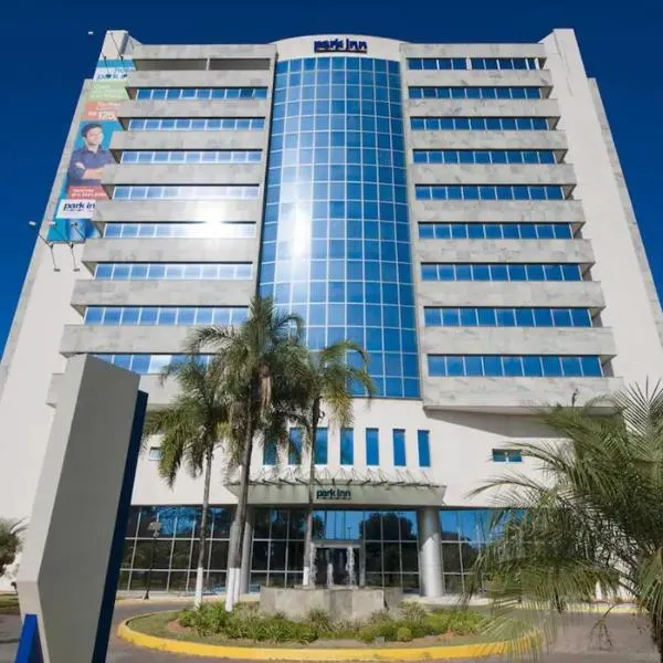 512 Flat hotel Taguatinga、ブラジリアのホテル