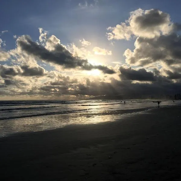Quarto Privativo - Suítes - Pé na Areia Canto do Forte โรงแรมในปรายากรันเด