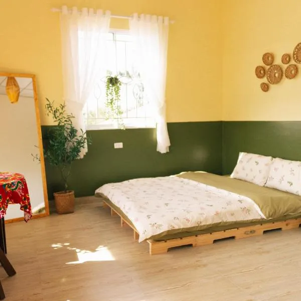 Phòng Sầu Riêng(Durian Room) - Nhà Mơ Homestay, Hotel in Ben Tre