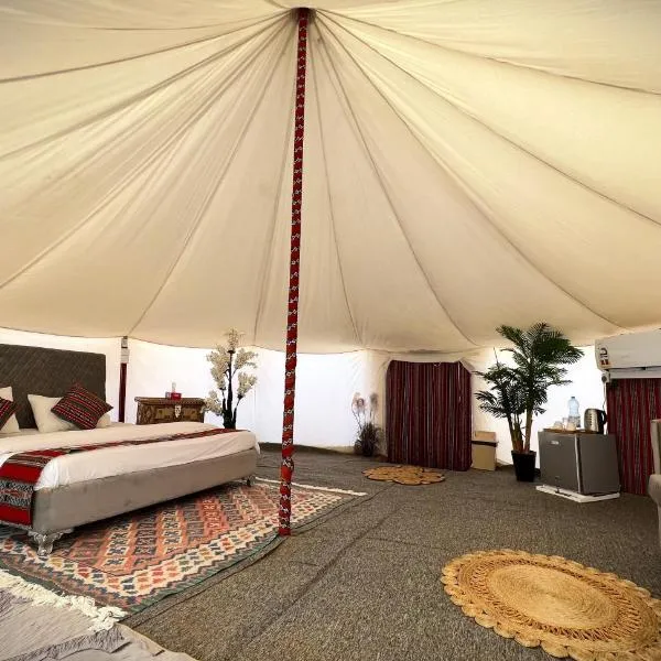 Dream Desert Camp，位于Qābil的酒店