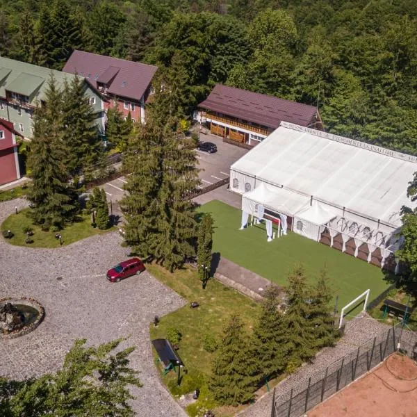 Suior Resort Baza、バイア・スプリエのホテル