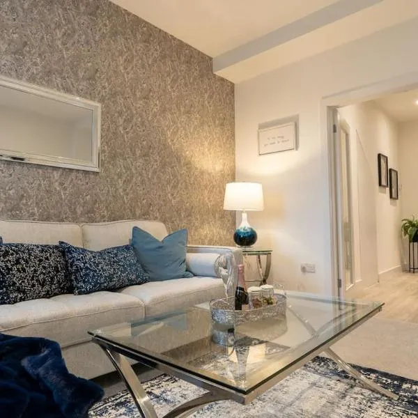 Luxury Living Away From Home, hotel in Earlswood