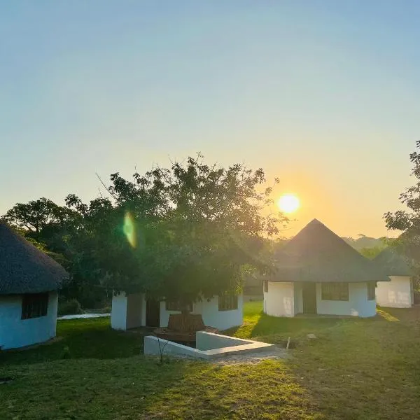 Emakhabeleni Bed & Breakfast, hotel in Manguzi