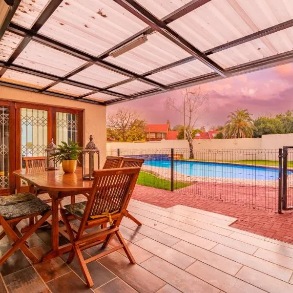 Greencroft Villa, hotel in Kempton Park