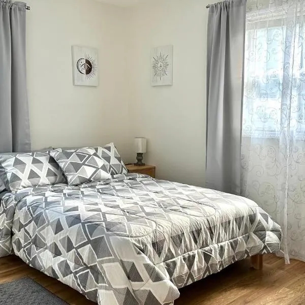 Cozy Rooms near Busch Gardens, hotel i Tampa