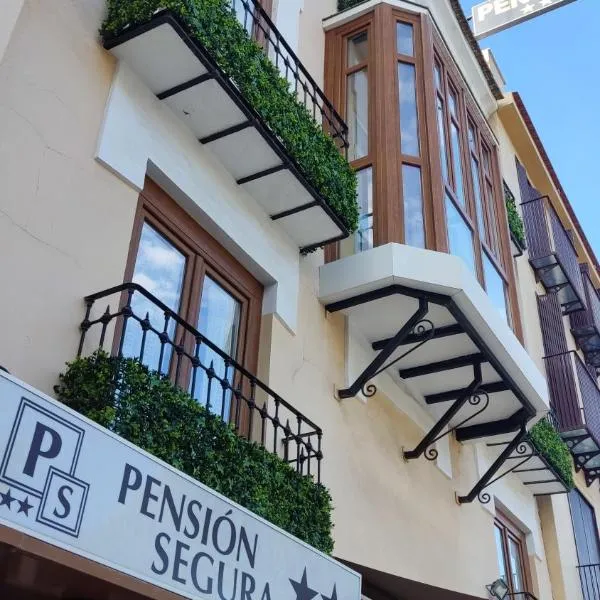 Pension Segura, готель у місті Мурсія