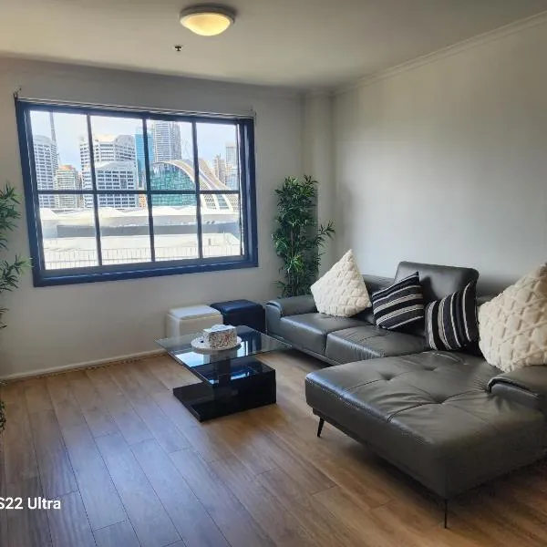 Beautiful apartment in Pyrmont, hotel in Sydney