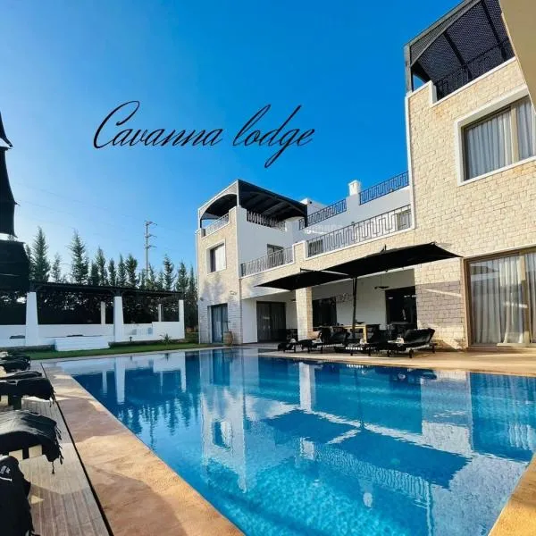 Cavanna Lodge Table d'hôtes Piscine & SPA Adults-Only, ξενοδοχείο στην Εσαουίρα