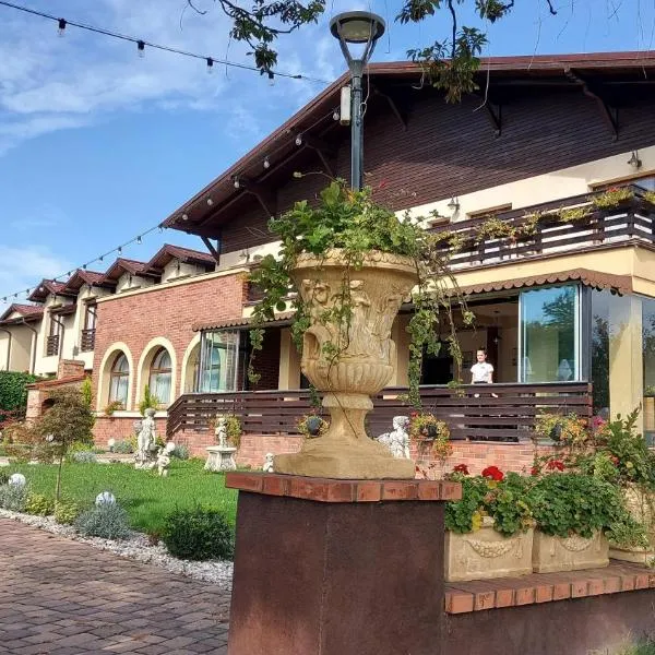 C&C Karo Resort, hotel v destinaci Bacău