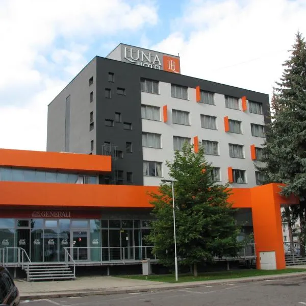 Hotel Luna, Hotel in Žiar nad Hronom