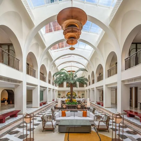 La Festa Phu Quoc, Curio Collection By Hilton, hotel v destinaci Phu Quoc