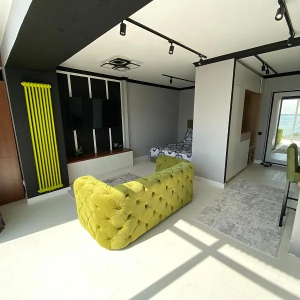 Уютная квартира с видом на море 89, готель у місті Актау