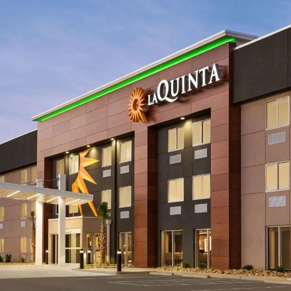 La Quinta Inn by Wyndham Columbia NE Fort Jackson, מלון בקולומביה