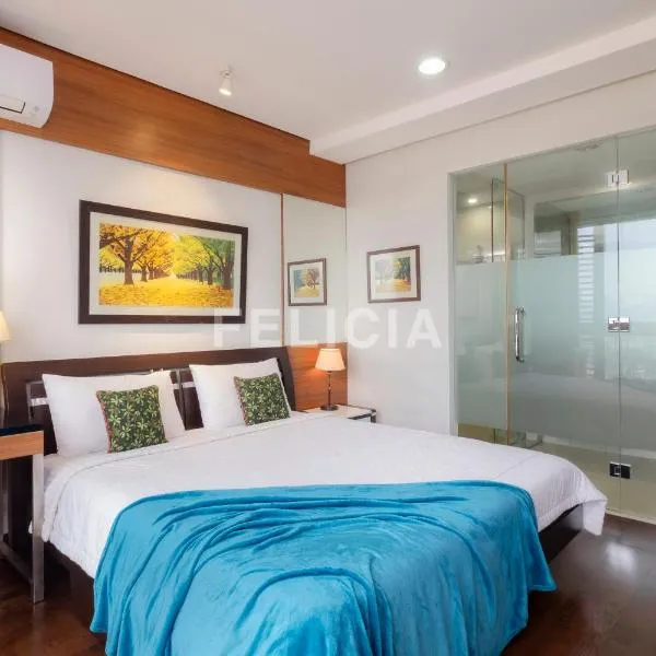 Stay with Felicia, retired. 60sqm 1BR apt, hotel in Jakarta