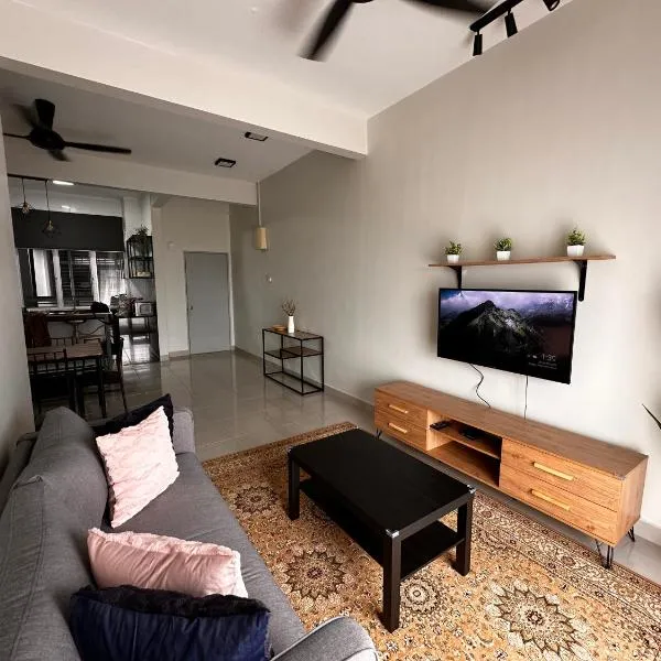 Homestay D'Casa, Apartment In Sepang, KLIA, hotel em Sepang