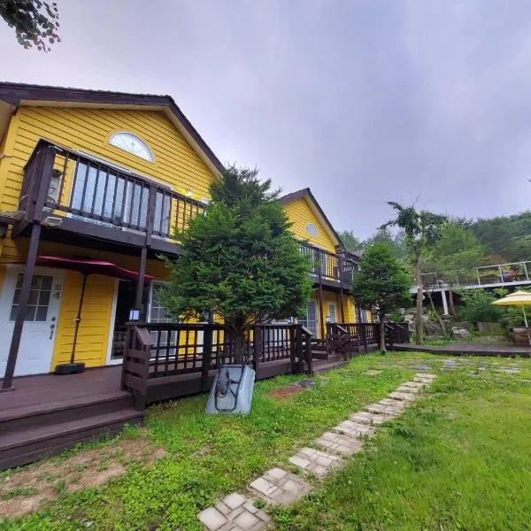 Honey Bear Pension, hotel in Pyeongchang