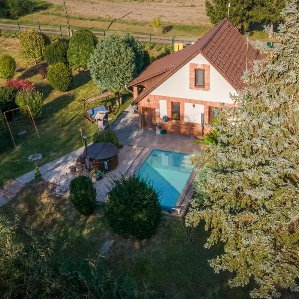 Pósteleki Vendégház-Nyugalom Szigetei, hôtel à Gyula