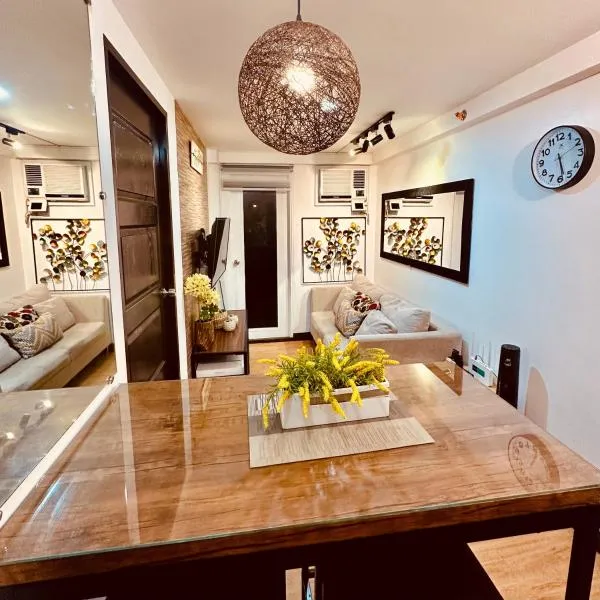 Emotera Place @ Arezzo Place Davao，位于达沃市的酒店