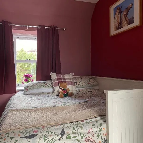 Karibu Cottage near the airport, khách sạn ở Edinburgh