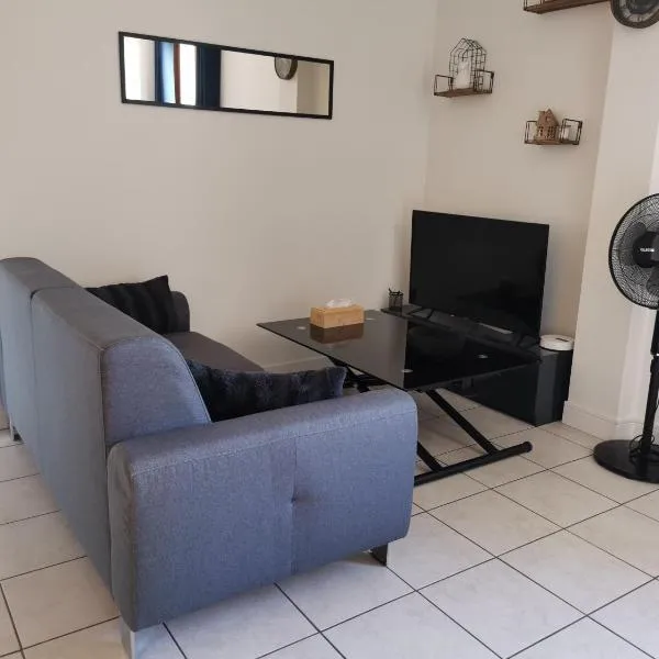 Charmant appartement à 1 minute du lac, hotel in Annecy