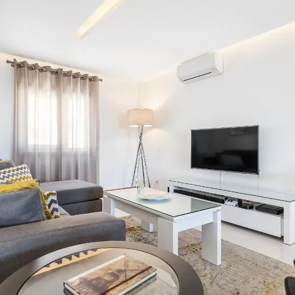 Garden Hill Relax & Old Town by OCvillas, hotel em Albufeira