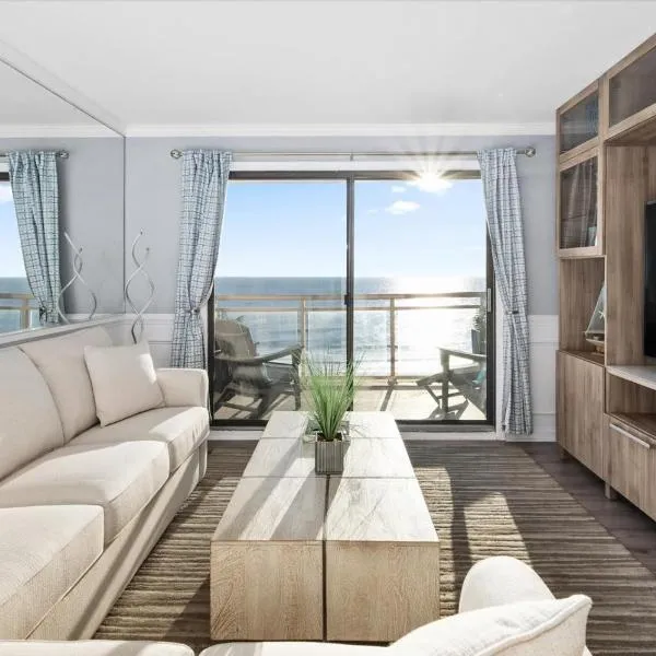 Oceanfront 2 Bedroom Modern Beach Condo w Pool, hotel in Ocean City