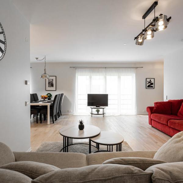 AirHome - Black&White, Tallinn