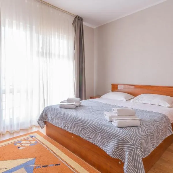 Арт-отель ololoFamily, hotel v destinaci Chon-Sary-Oy