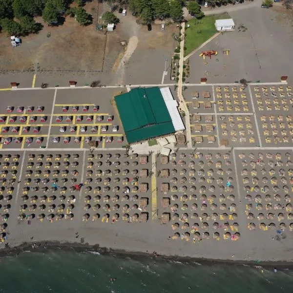 MCM Camping、ウルツィニのホテル