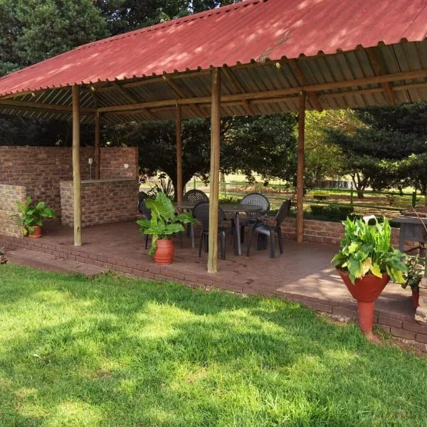 Lunford Garden Cottage, hotel v destinaci Rayton