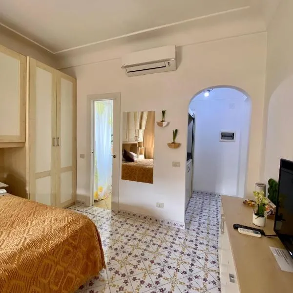 Central Studio Capri 2, hotel in Capri