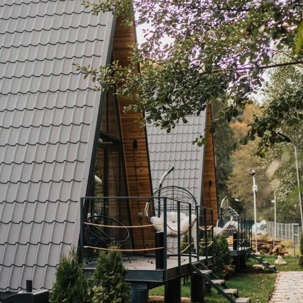 Campulung Chalets, hotel en Bughea de Sus