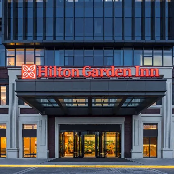 Hilton Garden Inn Zigong High-Tech Zone, hotel v destinaci Zigong
