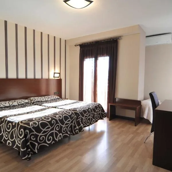 Hotel Ciudad de Plasencia, hotel v destinaci Plasencia