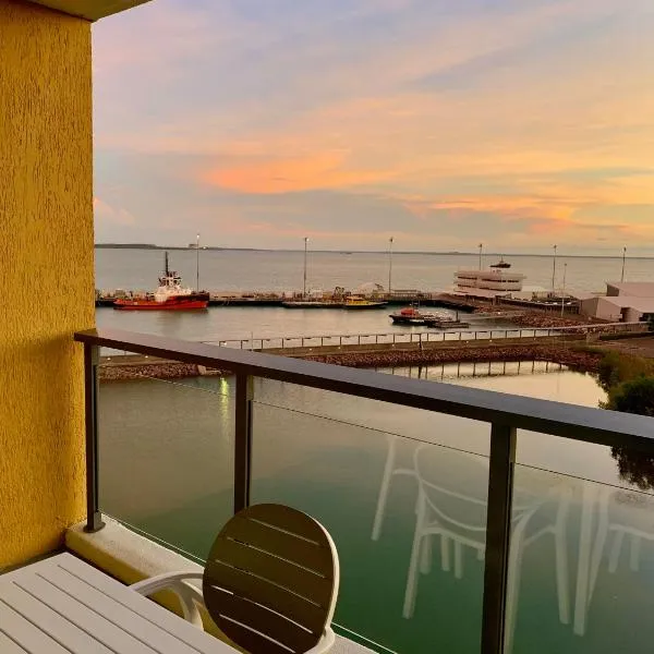 Serenity Peary - Executive 1brm at Darwin Waterfront with Sea Views, hotel in Darwin