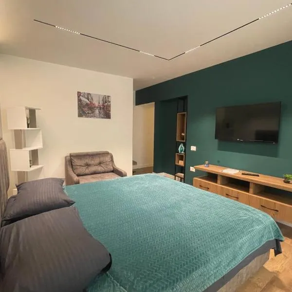 Downtown Studio Apartments, hotel in Tirana