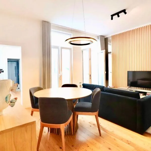 Biscainhos Flat By The Arch - Charming Apartments in the Historic Center, hôtel à Braga